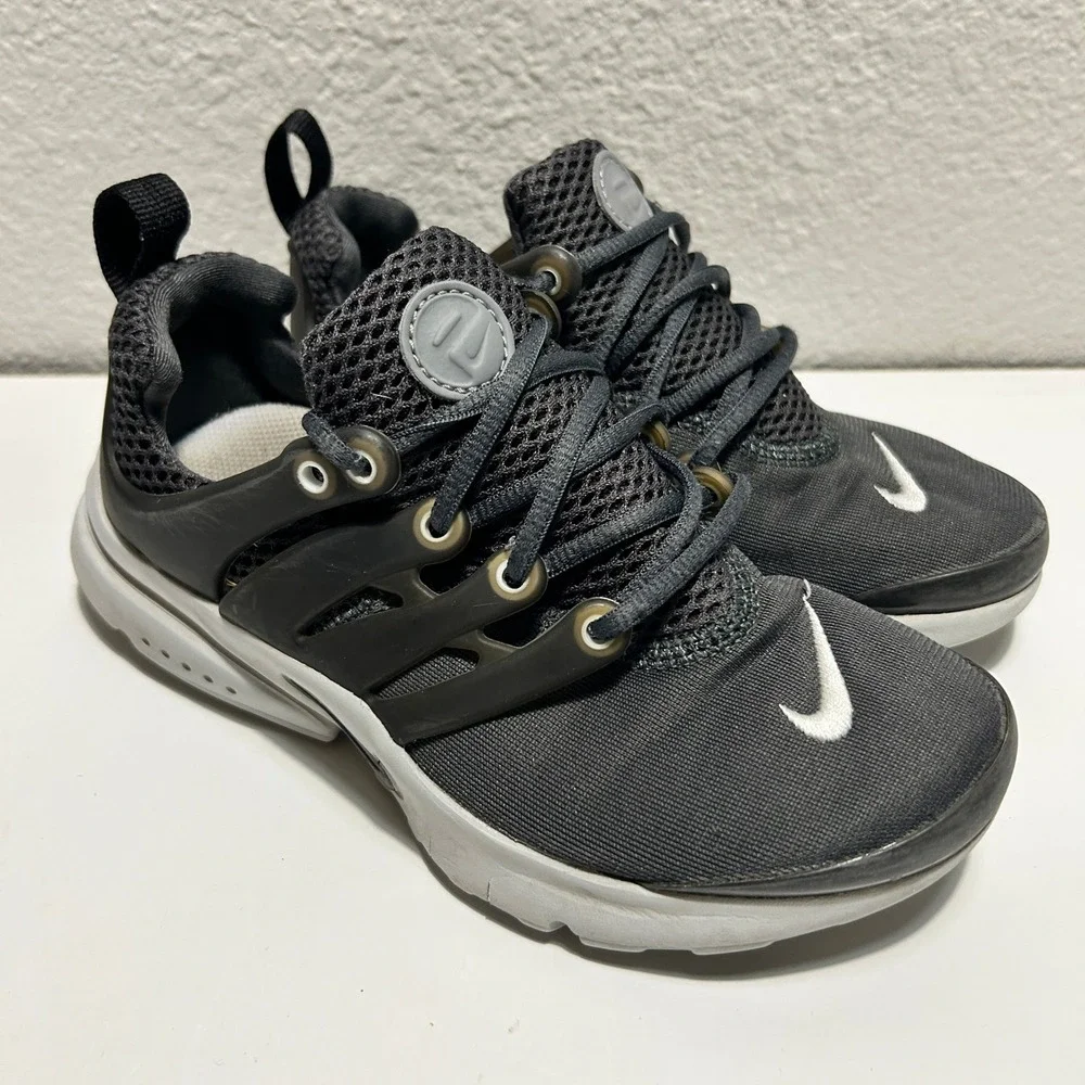 Nike Air Presto Black White Kids Running Shoes 844766-015 Size 1Y